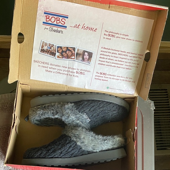 Skechers BOBS Charcoal Faux Fur Slippers - Picture 1 of 2